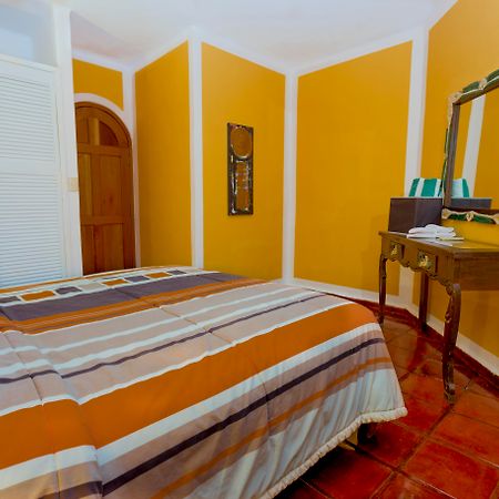 Alma Y Mar Apart Hotel 5Th Av Playa del Carmen Exterior photo